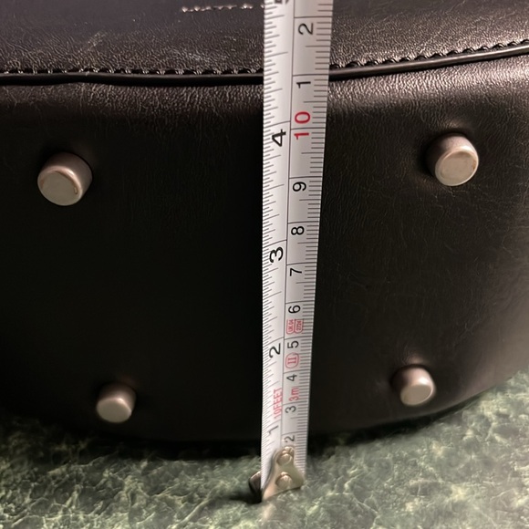 Matt & Nat Kiara Handbag, Vintage Collection back pack - Picture 14 of 14